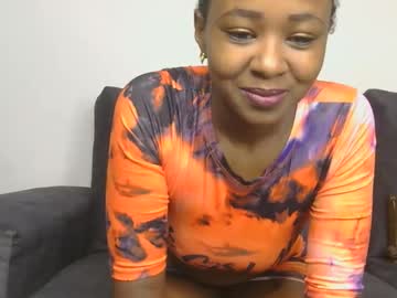 skyy_brown live show